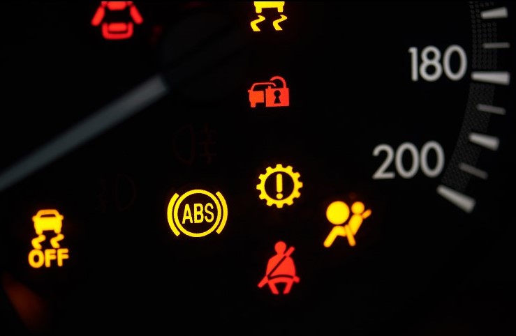 A Quick Guide to Common Dashboard Warning Lights