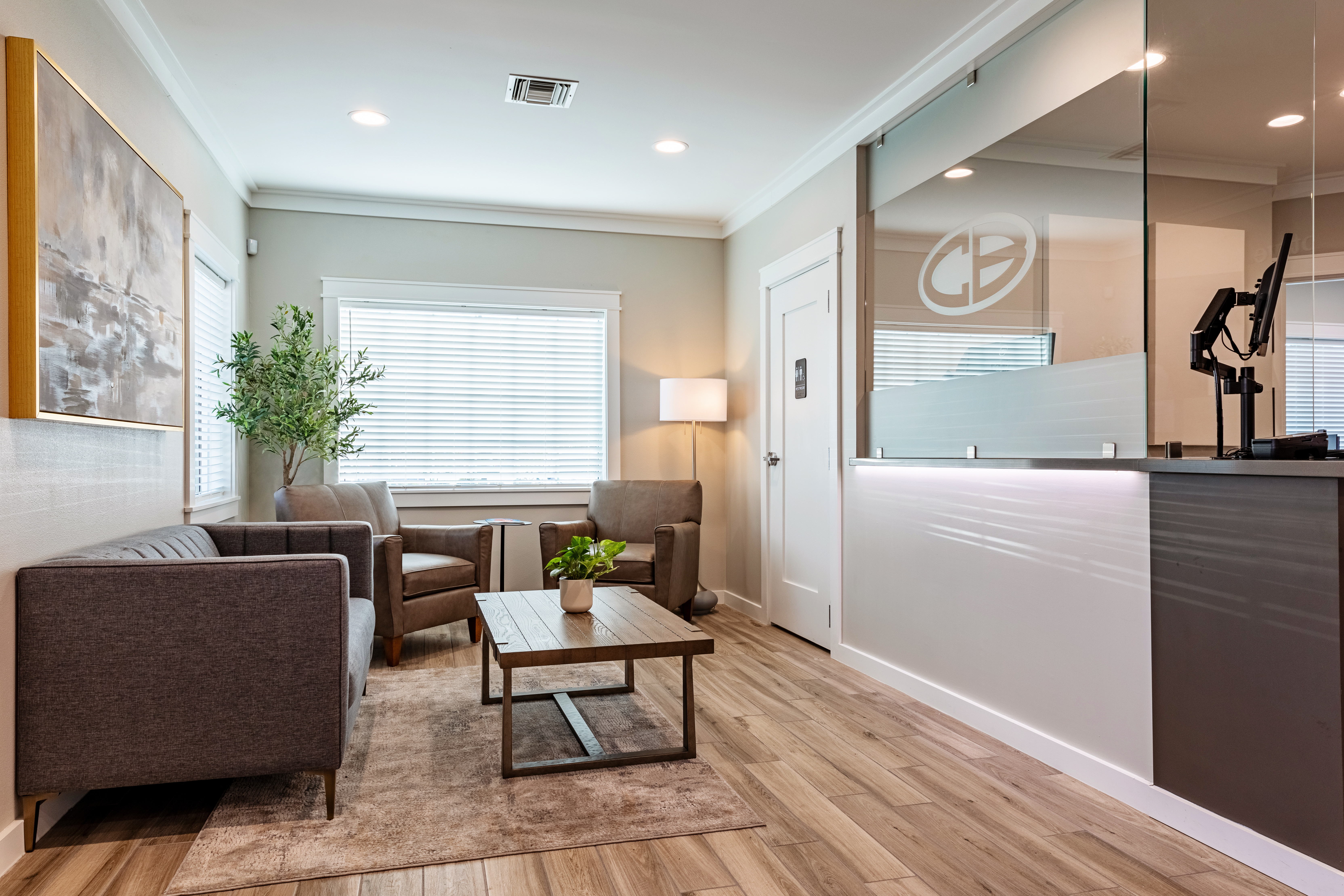 How to Pass Time While Waiting for Car Service