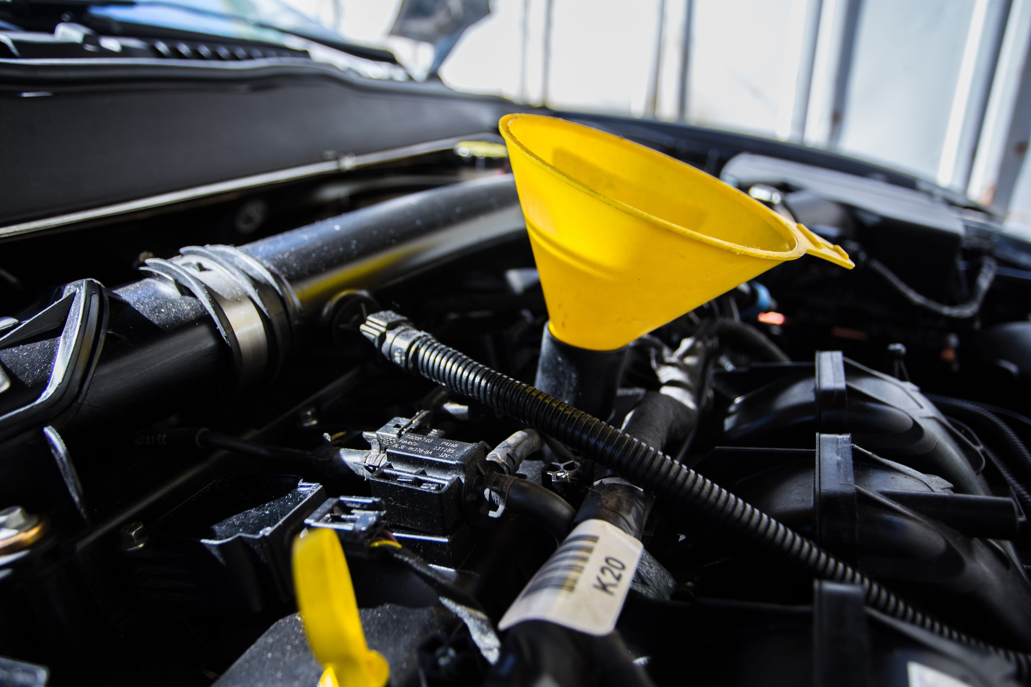 Can You Mix Different Types of Motor Oil? What Happens If You Do.