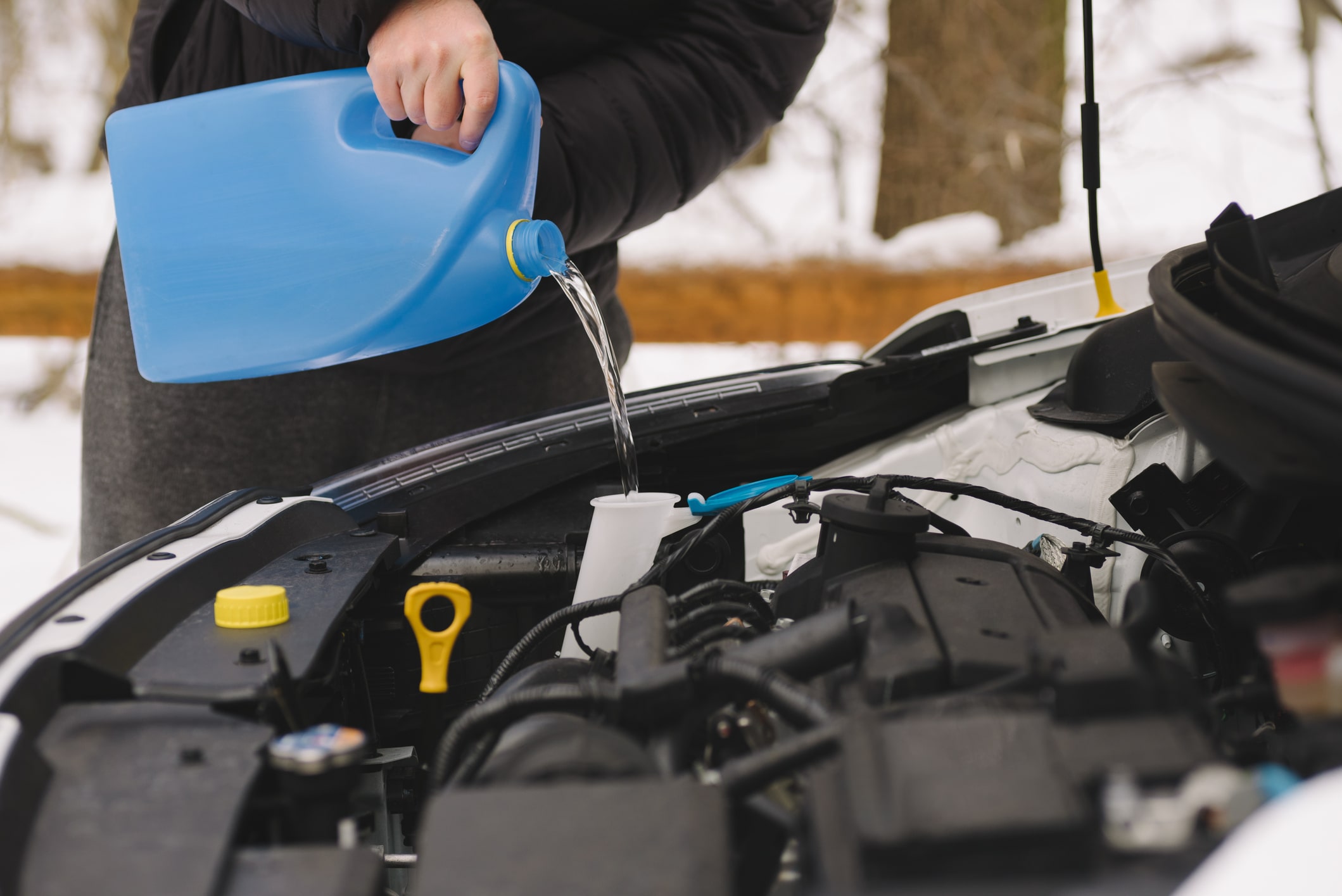 What to Do When Your Windshield Wiper Fluid Freezes