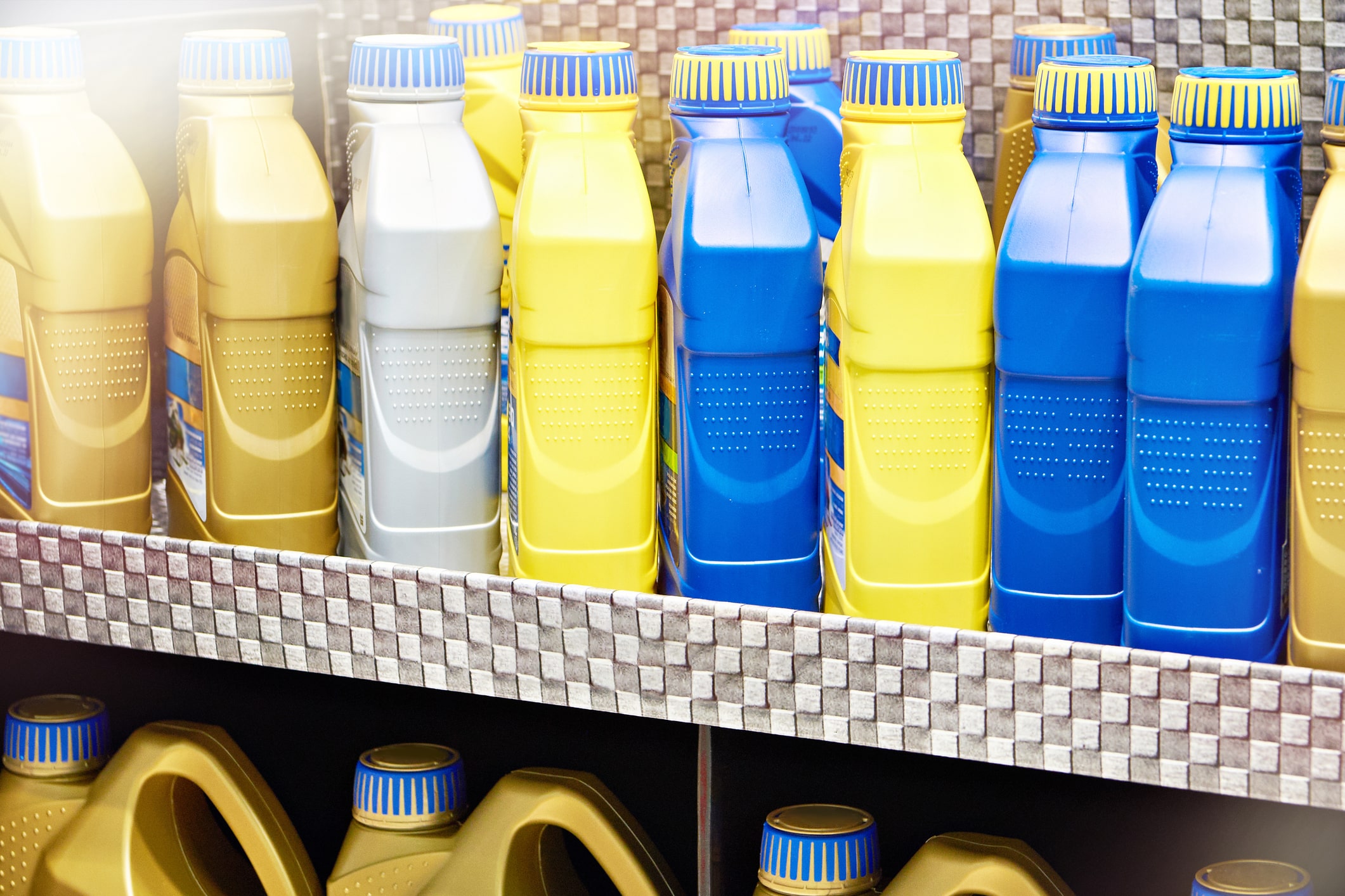 Synthetic vs. Conventional Oil: Which Is Right for Your Engine Type