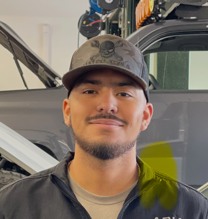 photo of Giovanni Saucedo