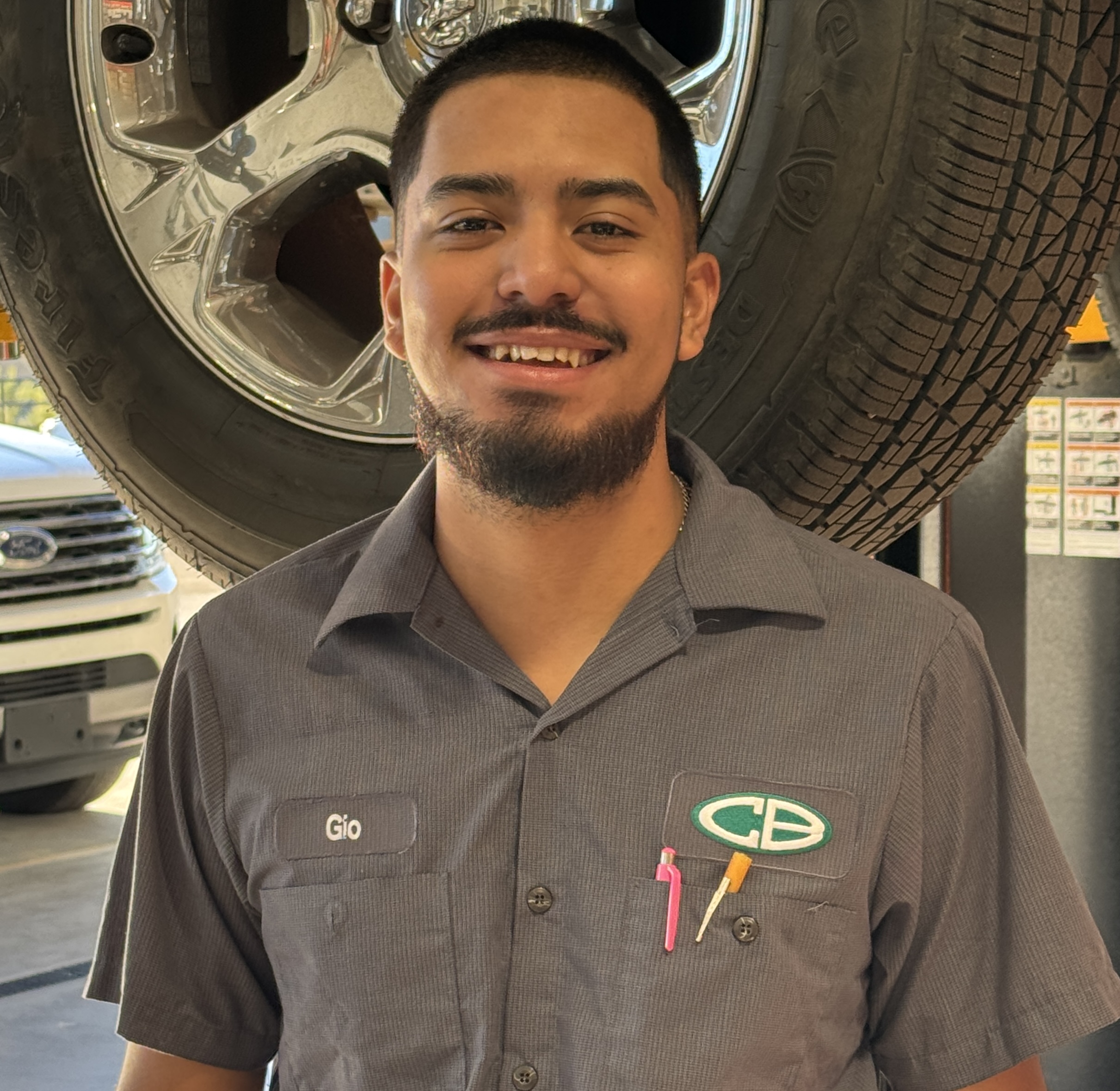 photo of Giovanni Saucedo